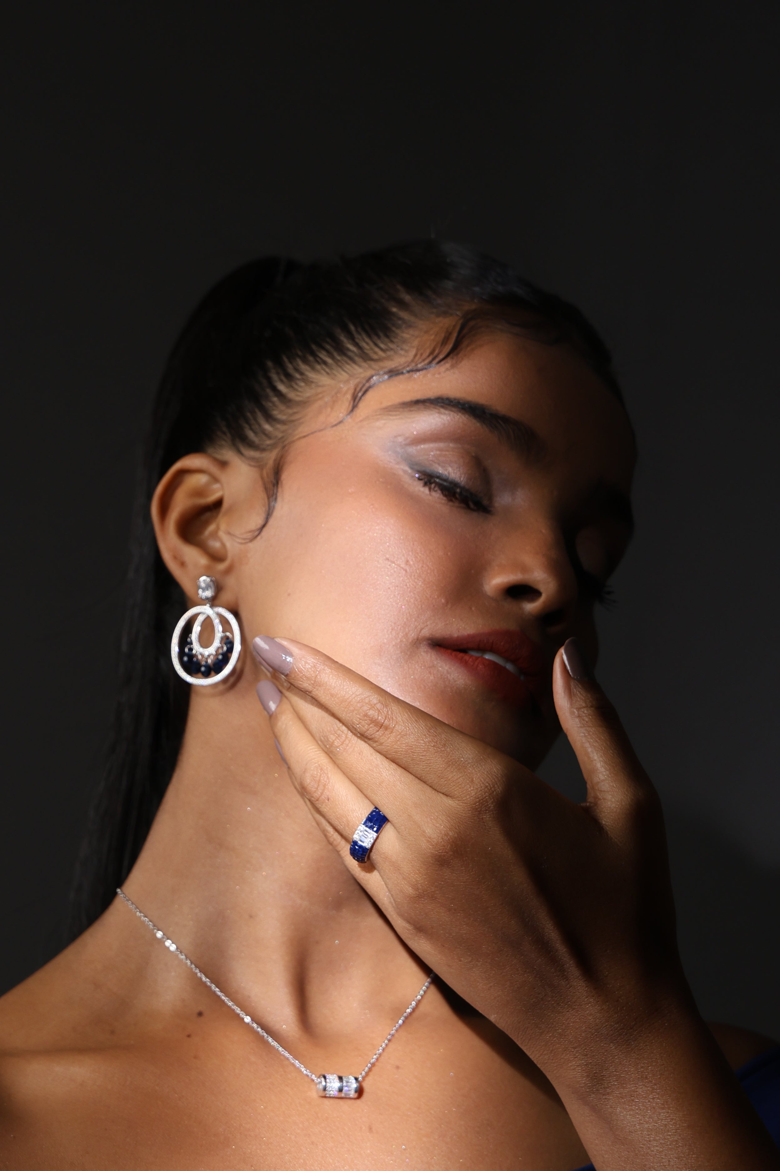 Blue Sapphire Whispher Ring