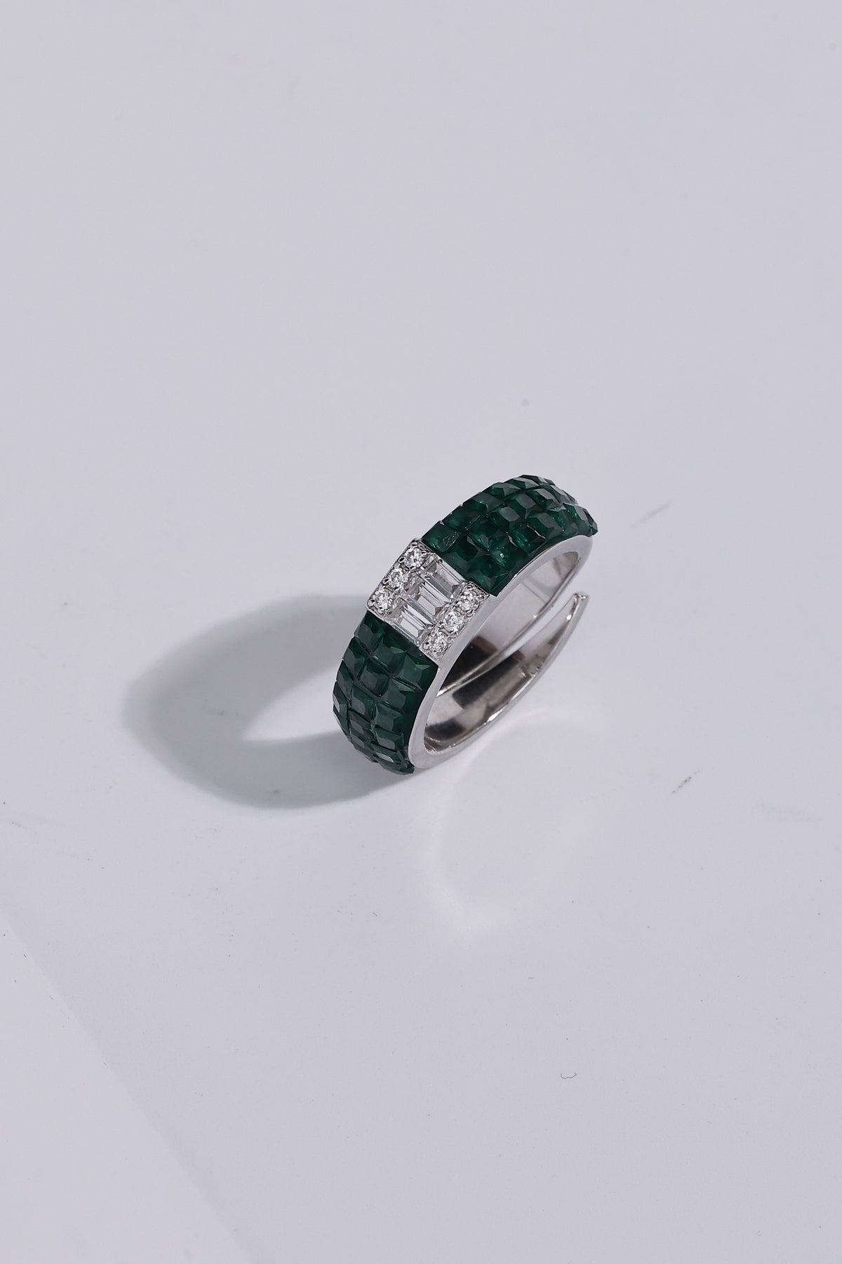 Emerald Whispher Ring