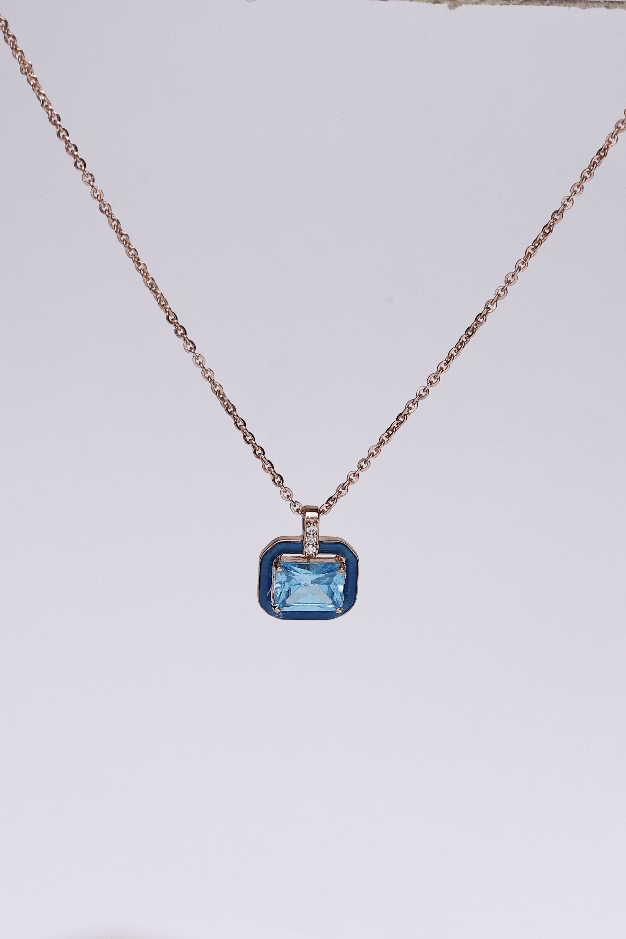 Aqua Glass Gleam Pendant