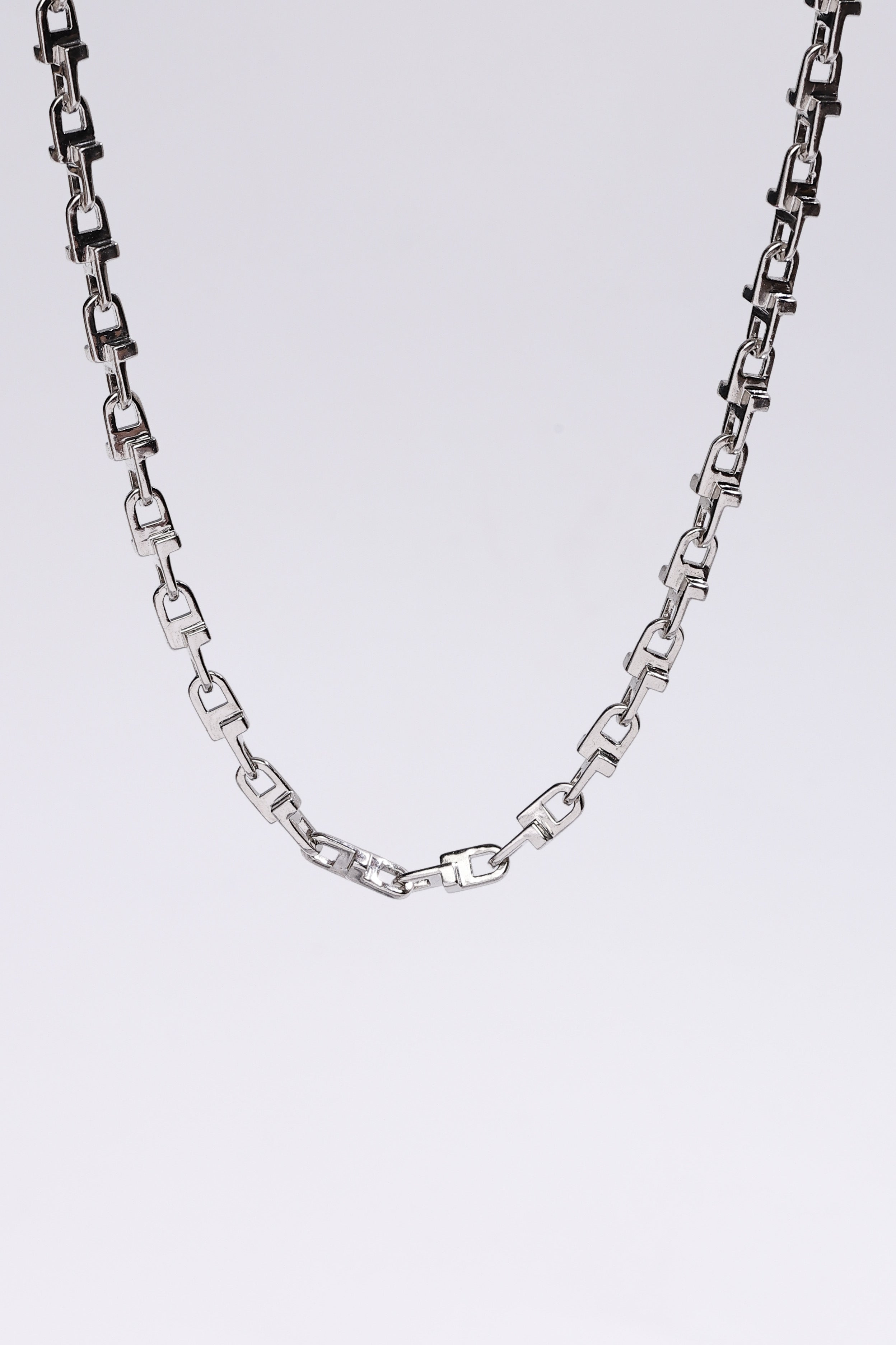 The Regal Silver Chain